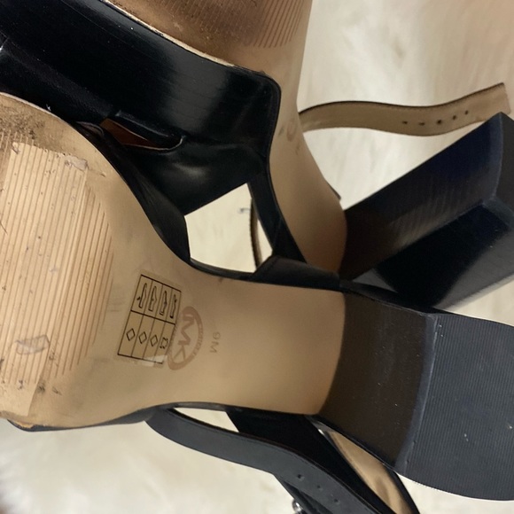 Michael Michael Kors 9M leather platform sandals - Picture 7 of 8
